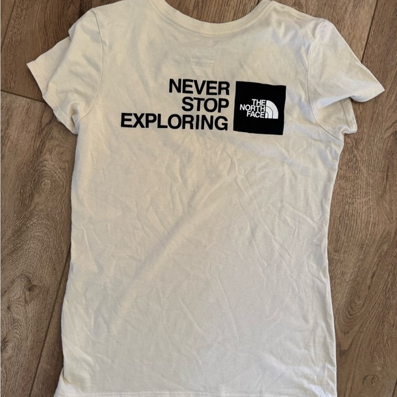 The North Face Women's Short Sleeve Cream Tee - Picture 4 of 4